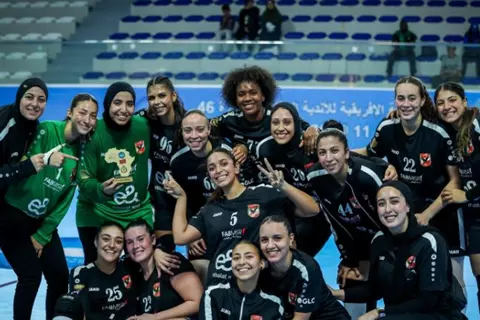 كرة يد.. سيدات الأهلي يتأهلن لنصف نهائي بطولة إفريقيا